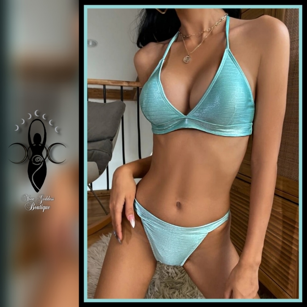 Bikini - Picture 3 of 4